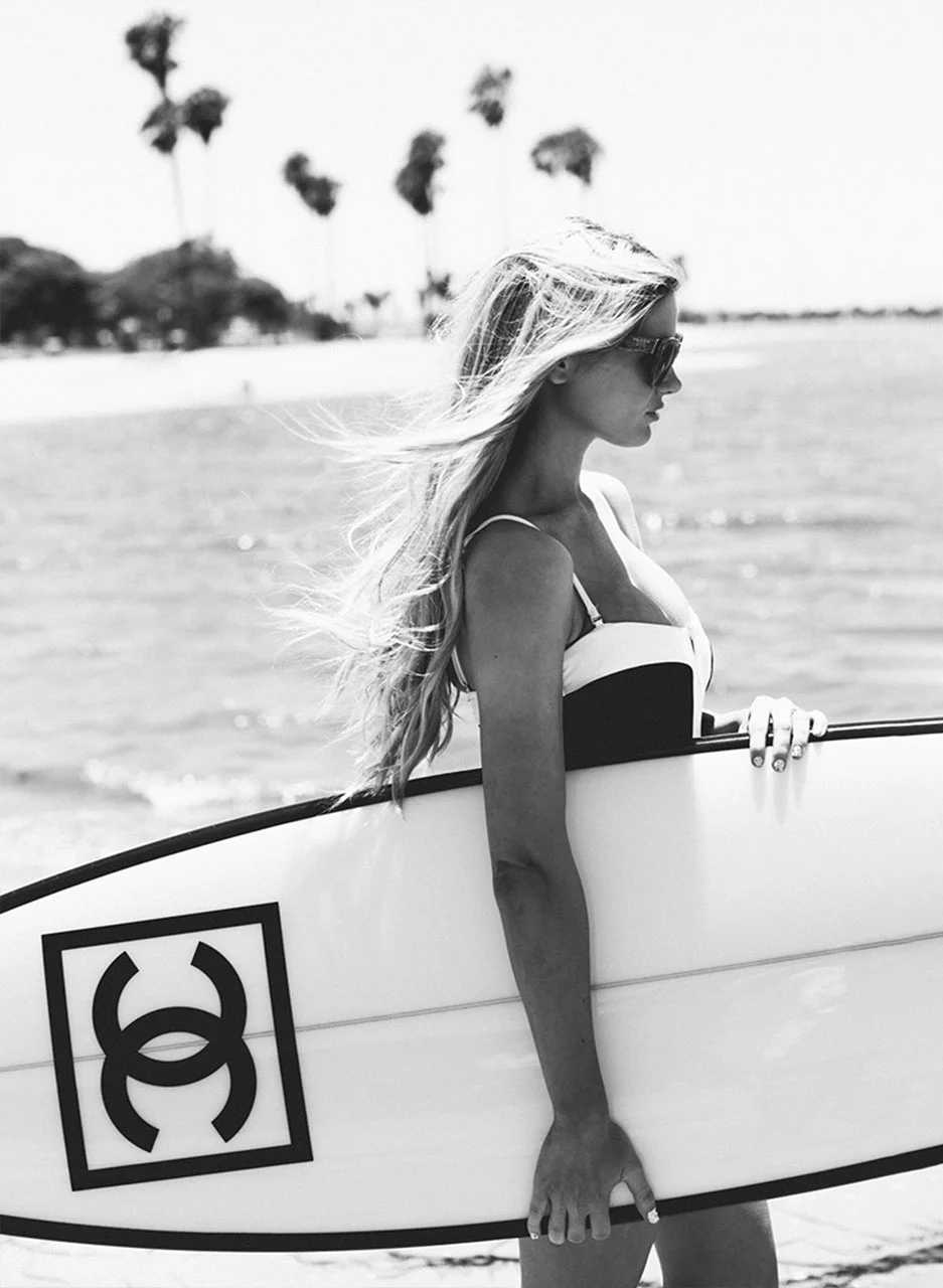 Φωτογραφία προϊόντος: Πίνακας σε καμβά Lady at the Beach