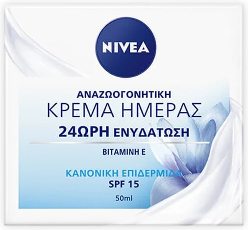 Φωτογραφία προϊόντος: Nivea Essentials Moisture Boost + Refresh 24ωρη Ενυδατική Κρέμα Προσώπου με SPF15 για Κανονικές Επιδερμίδες 50ml