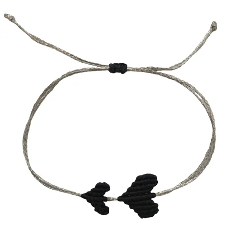Φωτογραφία προϊόντος: Χειροποίητο macrame Βραχιόλι Silver + Black Double Heart