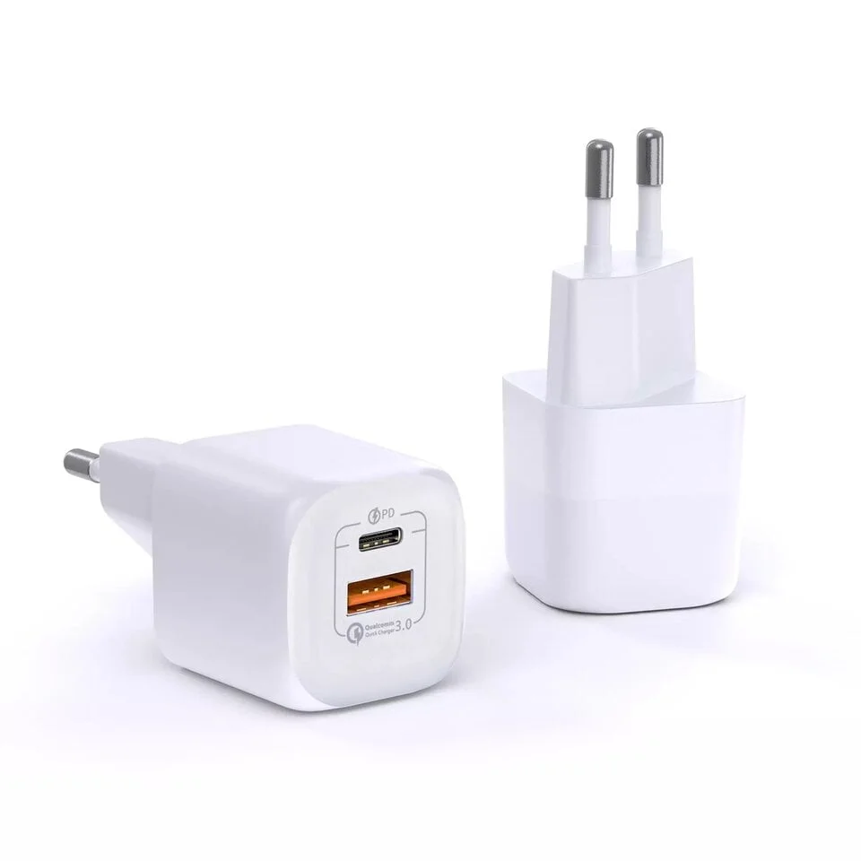 Φωτογραφία προϊόντος: WiWU 33W 1xPD USB-C 1xUSB QC3 Fast Charger White (RY-U33)