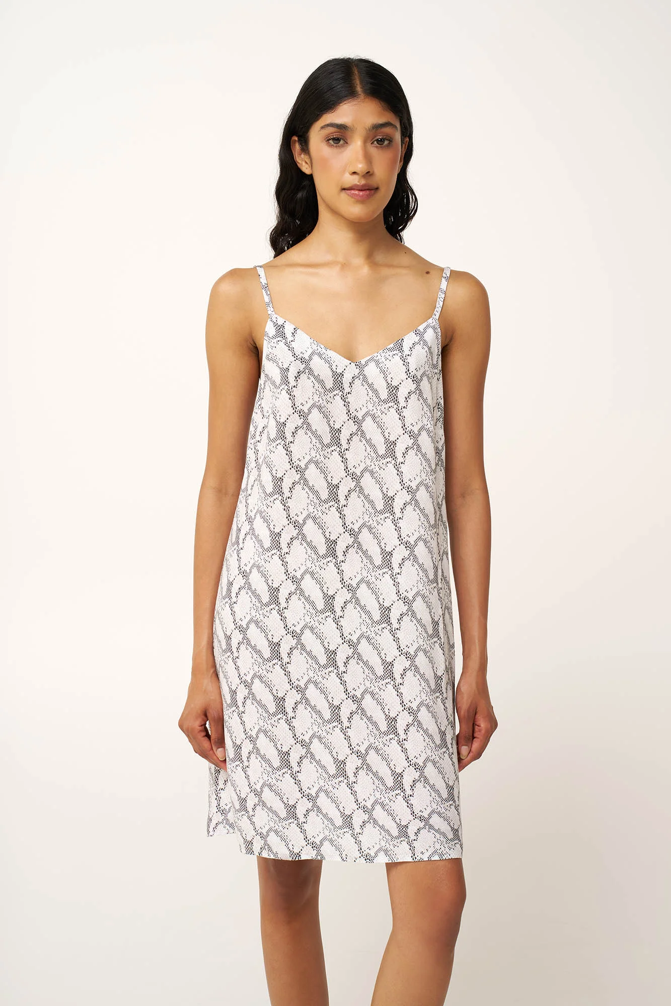 Φωτογραφία προϊόντος: VAMP Art.: 24129 NIGHTGOWN 100% VISCOSE POPLIN 90cmPlain