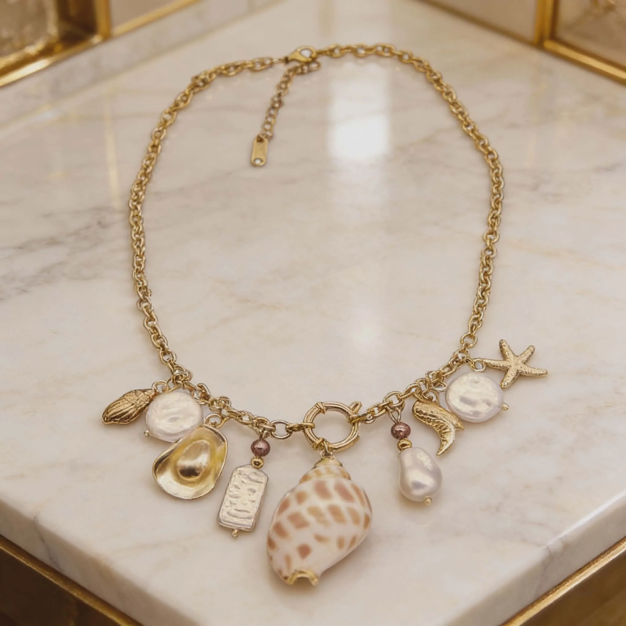 Φωτογραφία προϊόντος: LAVORE Seashell Charm Necklace in Stainless Steel