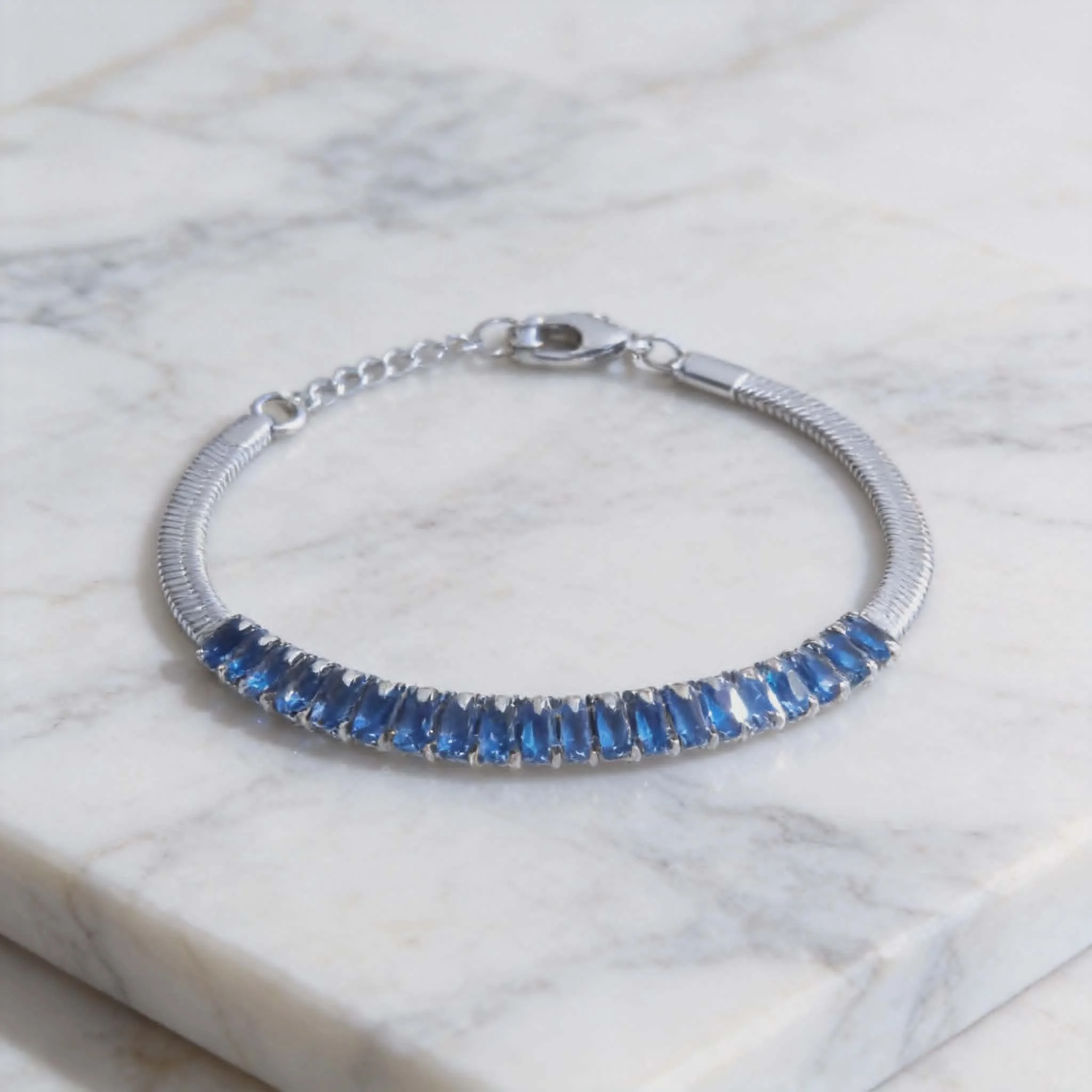Φωτογραφία προϊόντος: LAVORE Blue Baguette Crystal Bracelet Silver Stainless Steel