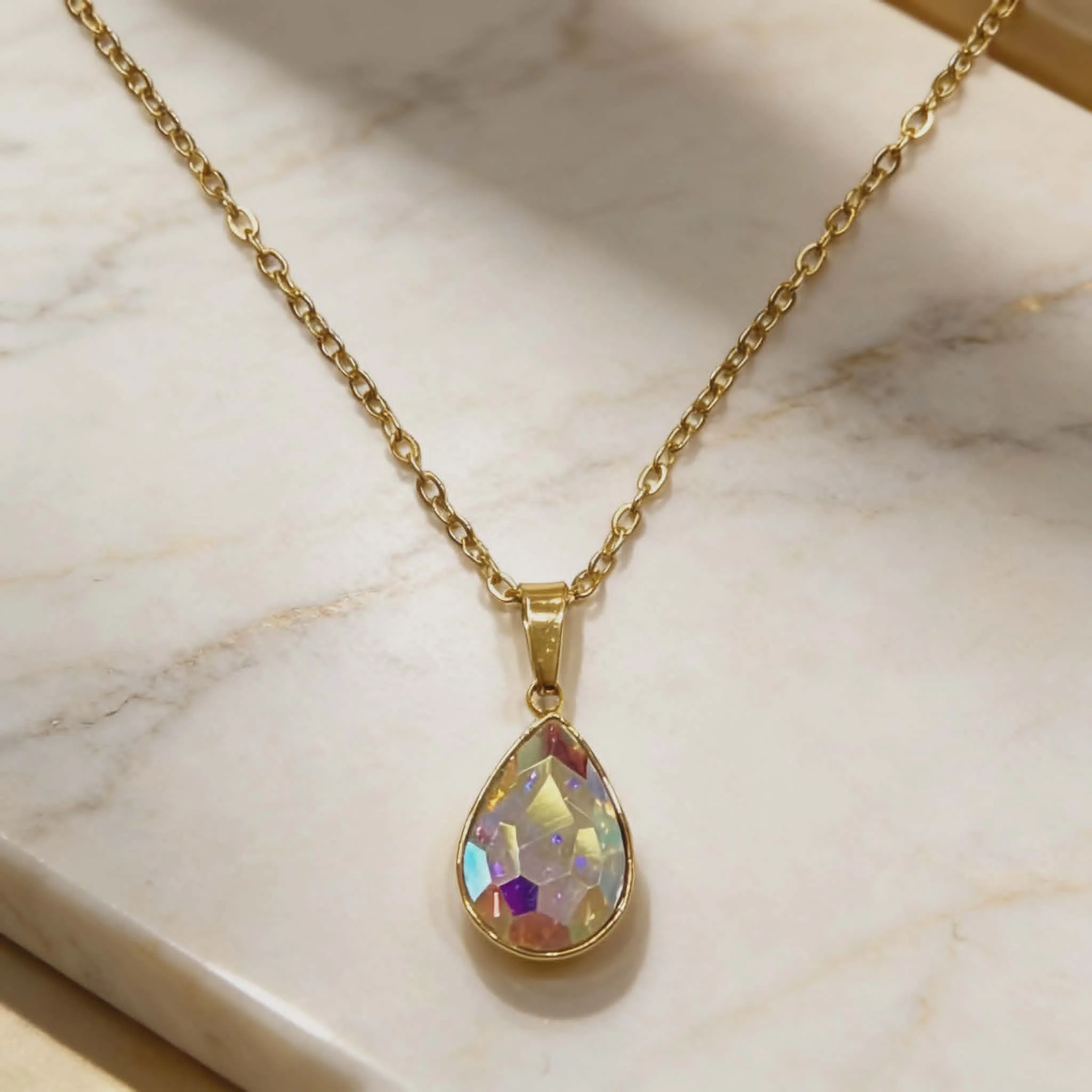 Φωτογραφία προϊόντος: LAVORE Iridescent Crystal Drop Necklace Gold Stainless Steel