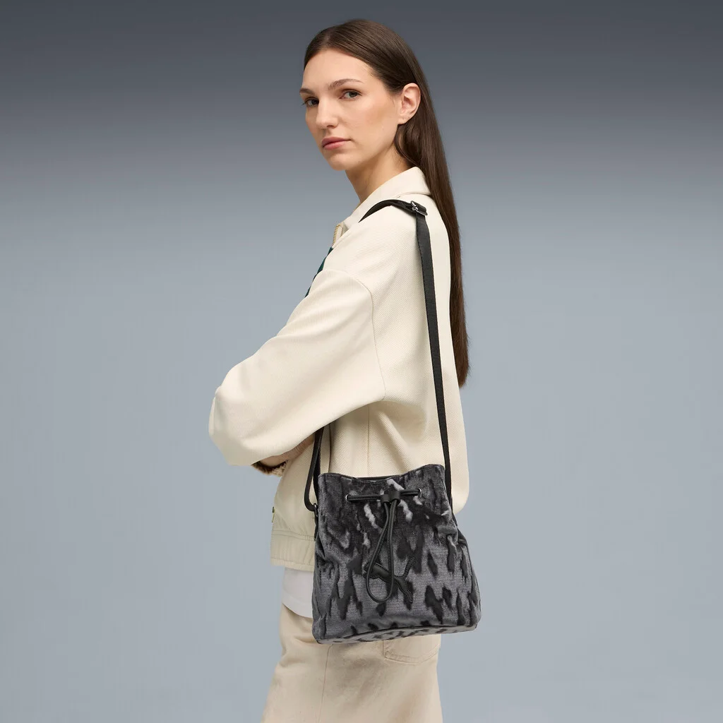 Φωτογραφία προϊόντος: PUMA PLUSH BUCKET BAG - ΜΑΥΡΟ
