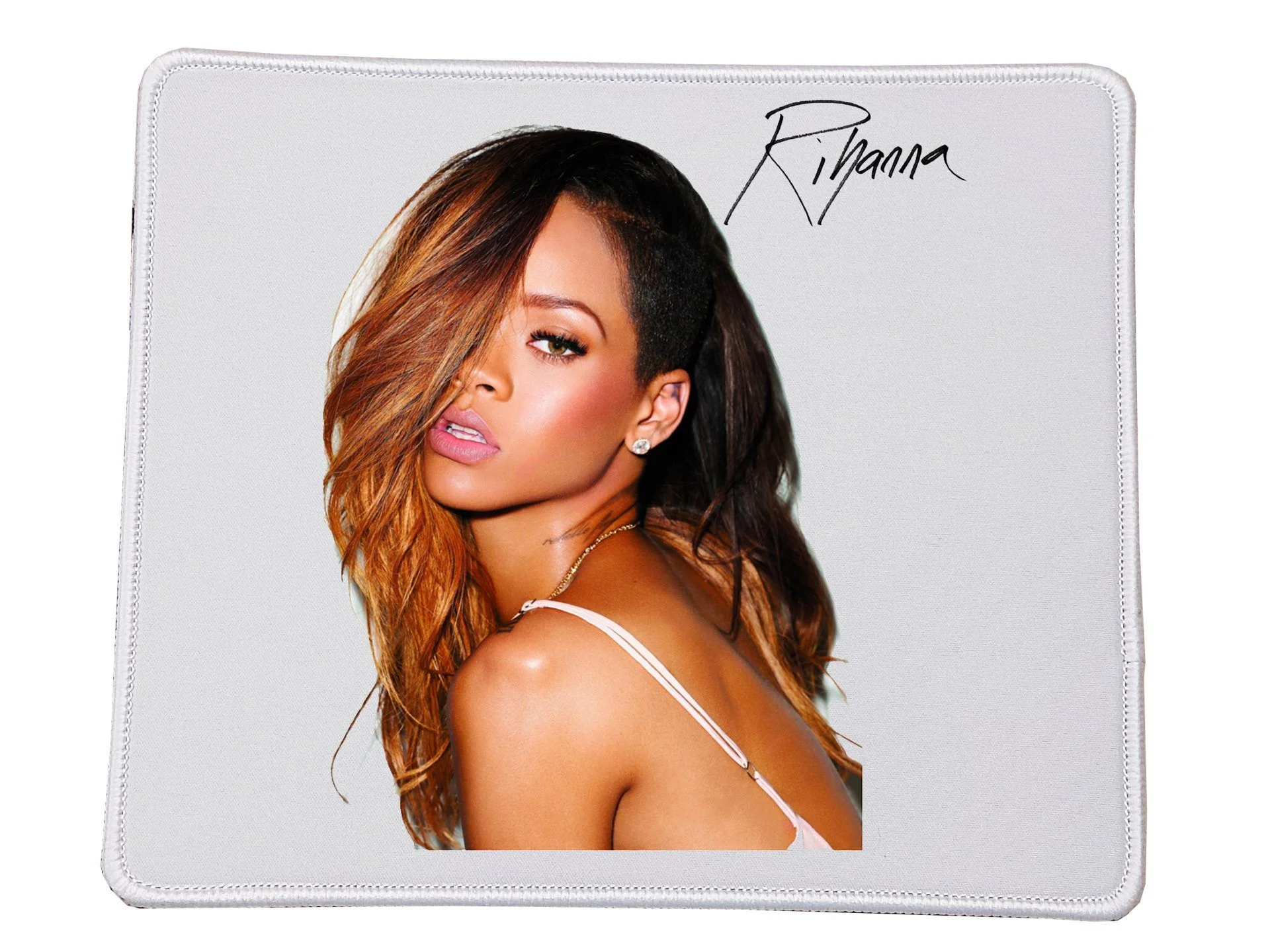Φωτογραφία προϊόντος: Mousepad Rihanna no4 Βάση για το ποντίκι Ορθογώνιο 23x20cm Ποιοτικού υλικού αντοχής