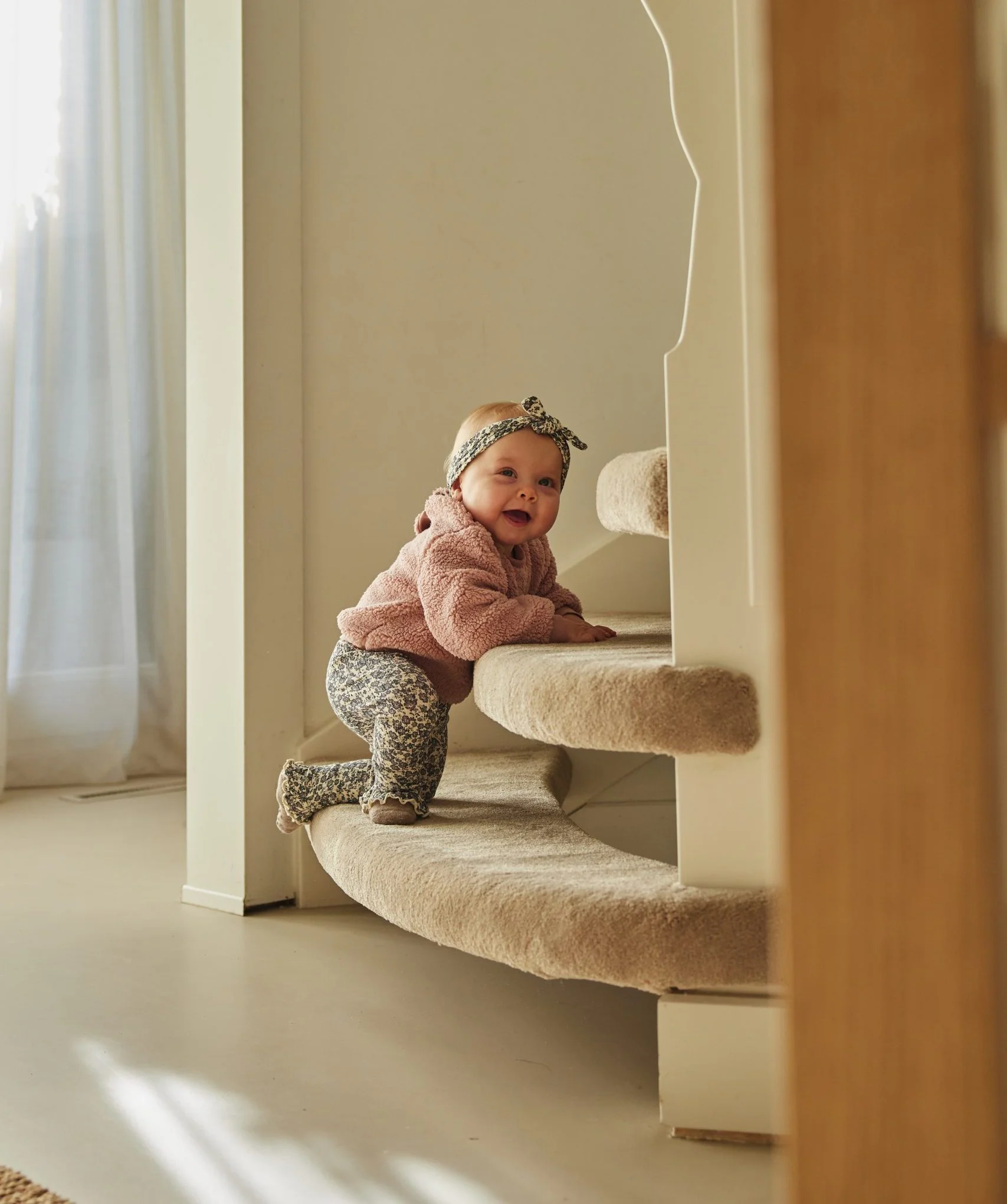 Φωτογραφία προϊόντος: Teddy Set με καμπάνα κολάν DIRKJE
