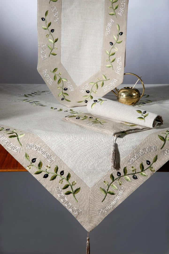 Φωτογραφία προϊόντος: SilkFashion Τραπεζομάντηλο 2753 (160cm x 210cm)
