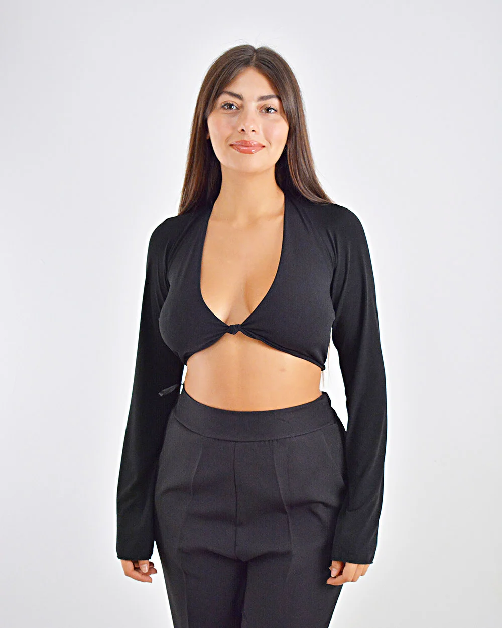 Φωτογραφία προϊόντος: Γυναικεία Μπλούζα Crop Top Μαύρη με Ανοιχτή Πλάτη - OEM