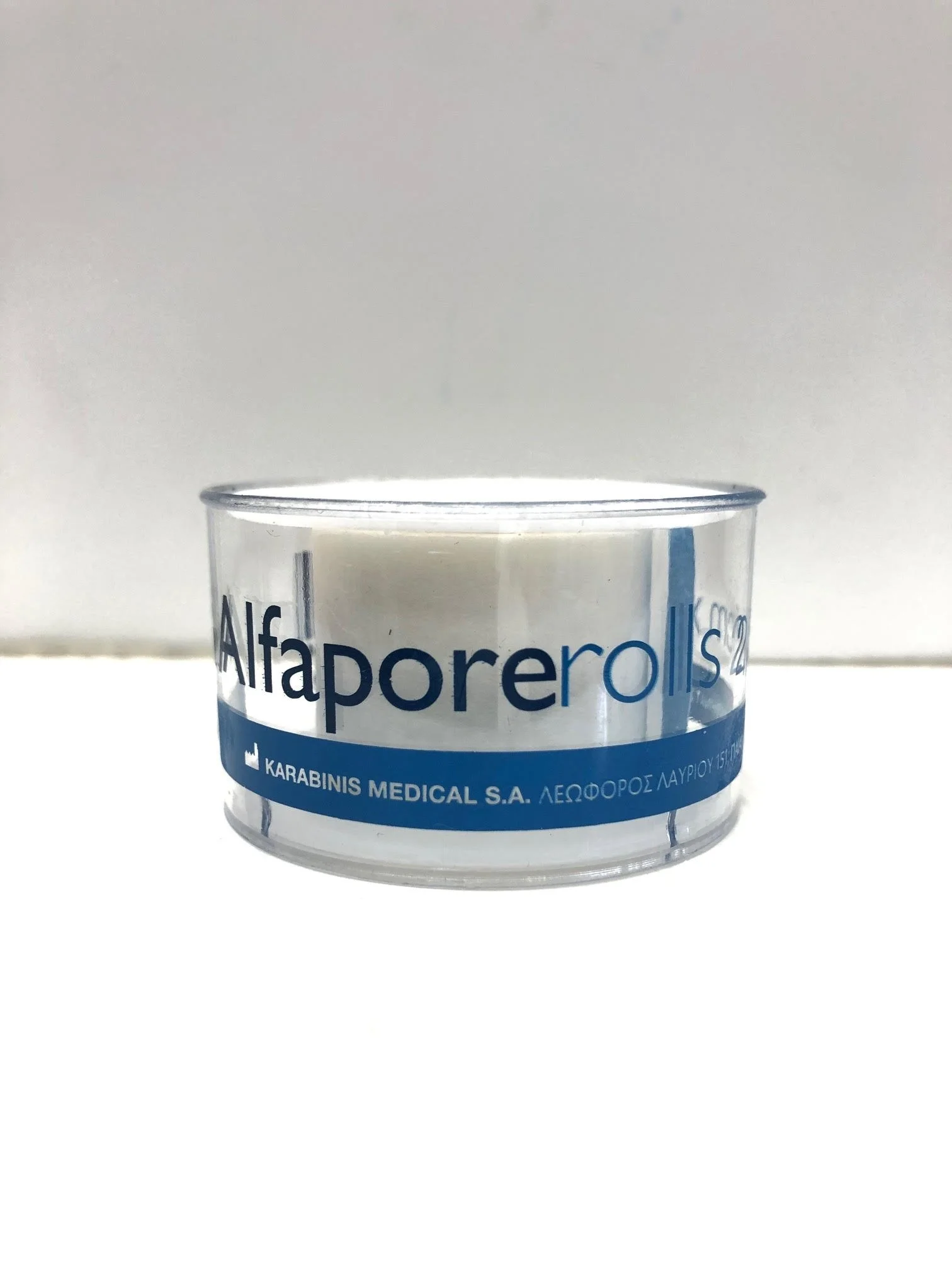 Φωτογραφία προϊόντος: KARABINIS MEDICAL S.A. Alfapore Rolls Χάρτινη Αυτοκόλλητη Επιδεσμική Ταινία 2,5cm x 5cm