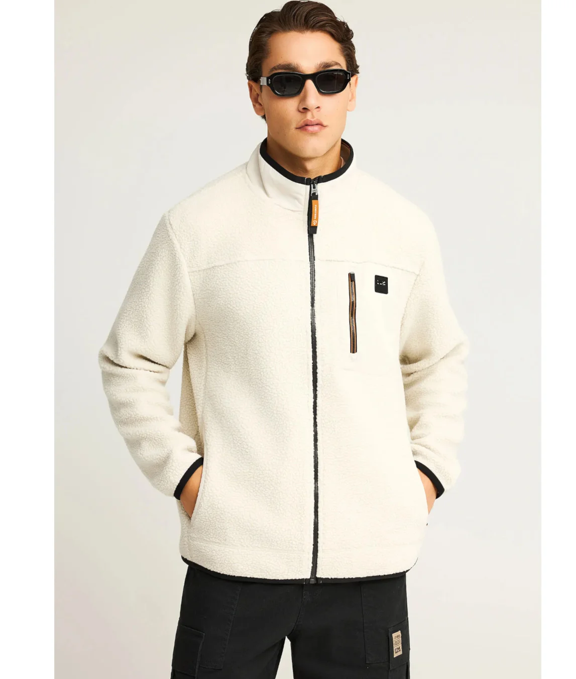 Φωτογραφία προϊόντος: FUNKY BUDDHA ZAKETA FLEECE MΕ ΤΣΕΠΗ ΣΤΟ ΣΤΗΘΟΣ FBM012-054-06 CLOUD CREAM COLLECTION ΧΕΙΜΩΝΑΣ 2025
