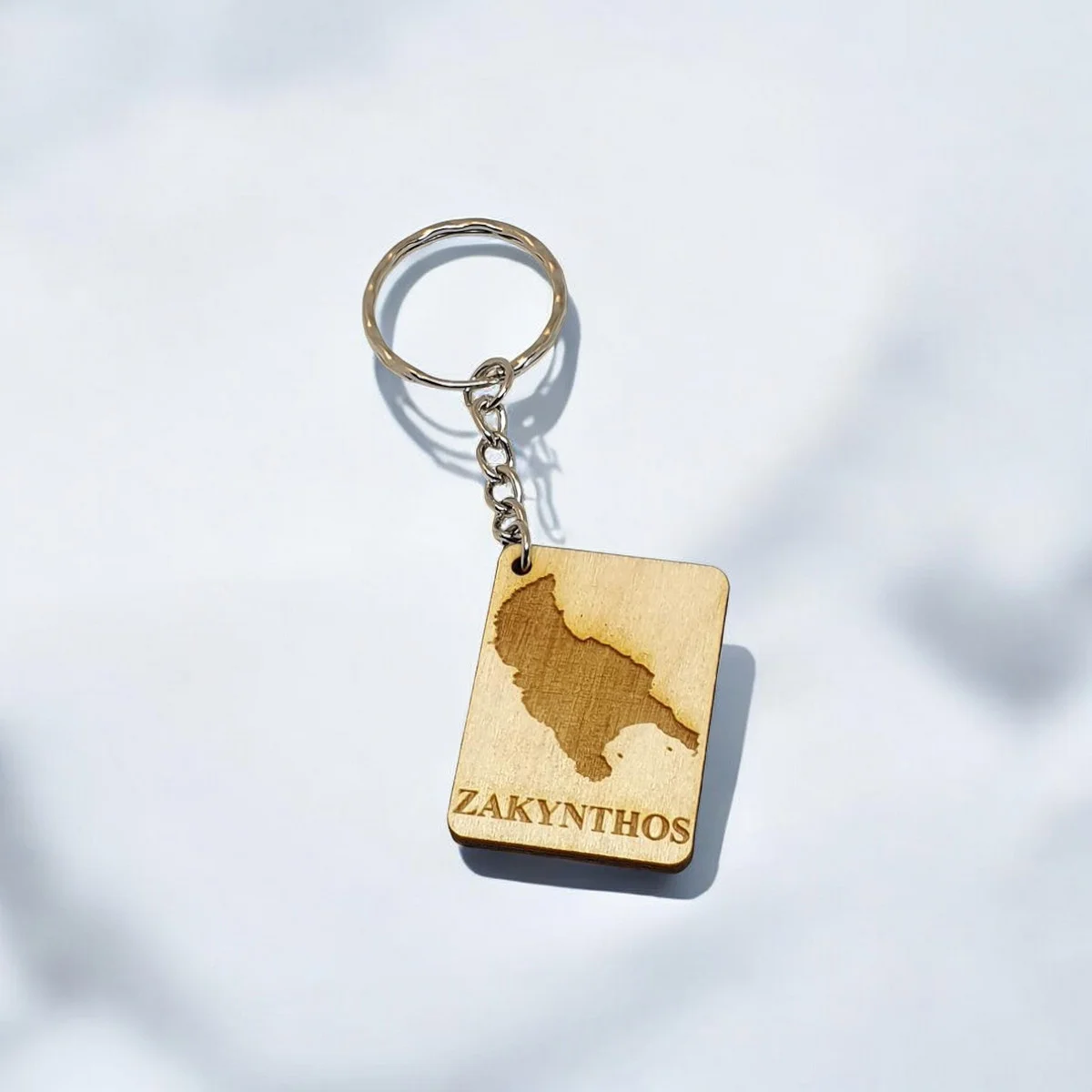 Φωτογραφία προϊόντος: woodseason Ξύλινο μπρελόκ νησί Ζάκυνθος Κωδ.:2915