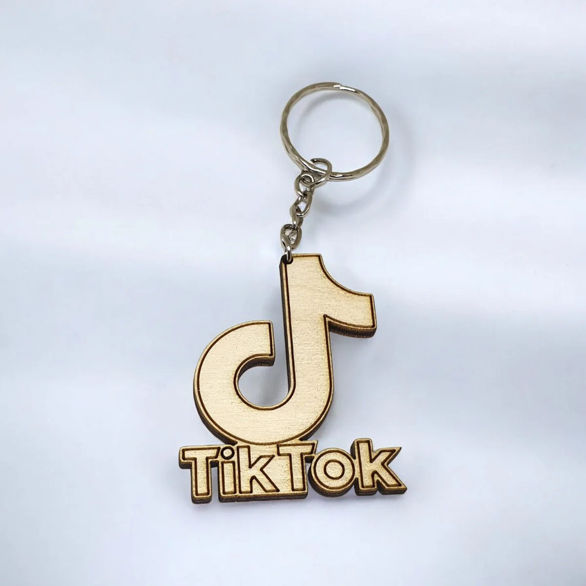 Φωτογραφία προϊόντος: woodseason Μπρελόκ ξύλινο Tik Tok Κωδ.:35880