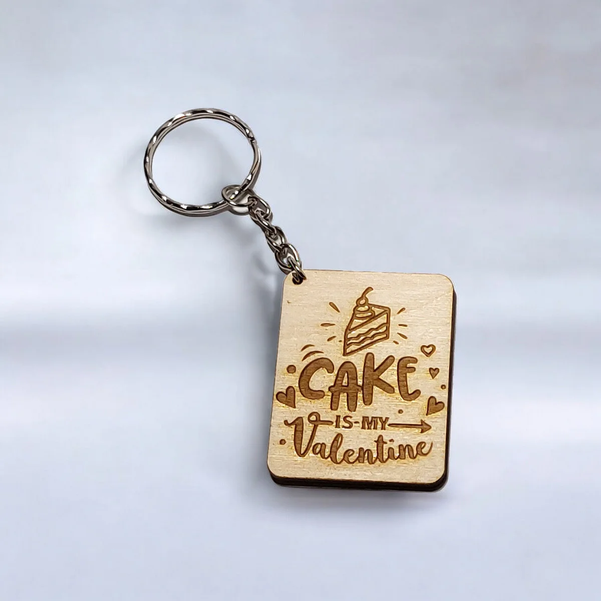 Φωτογραφία προϊόντος: woodseason Ξύλινο Μπρελόκ Cake is my valentine Κωδ.:48246