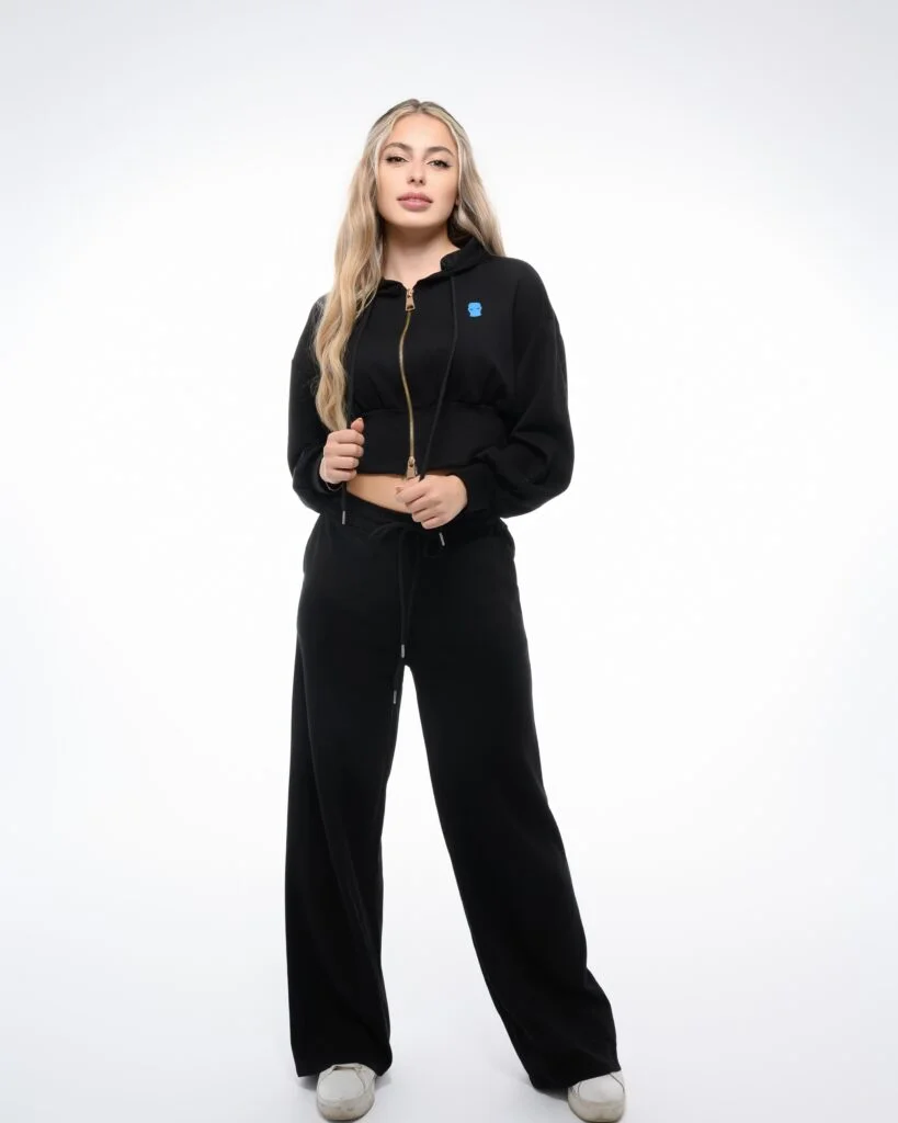Φωτογραφία προϊόντος: Ghetto Women’s Black Cropped Zip Hoodie + Wide-Leg Jogger Set