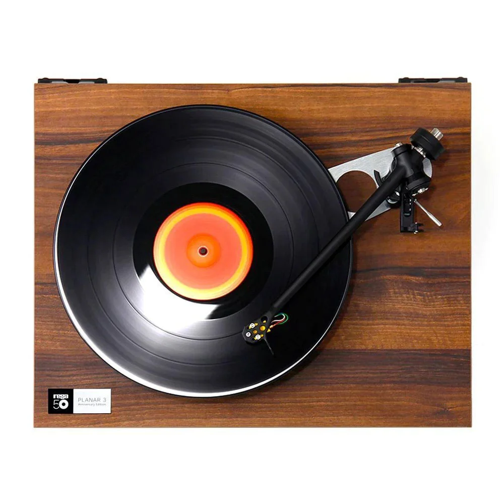 Φωτογραφία προϊόντος: Rega Planar 3 Walnut - Πικάπ Belt-Drive 50th Anniversary Edition