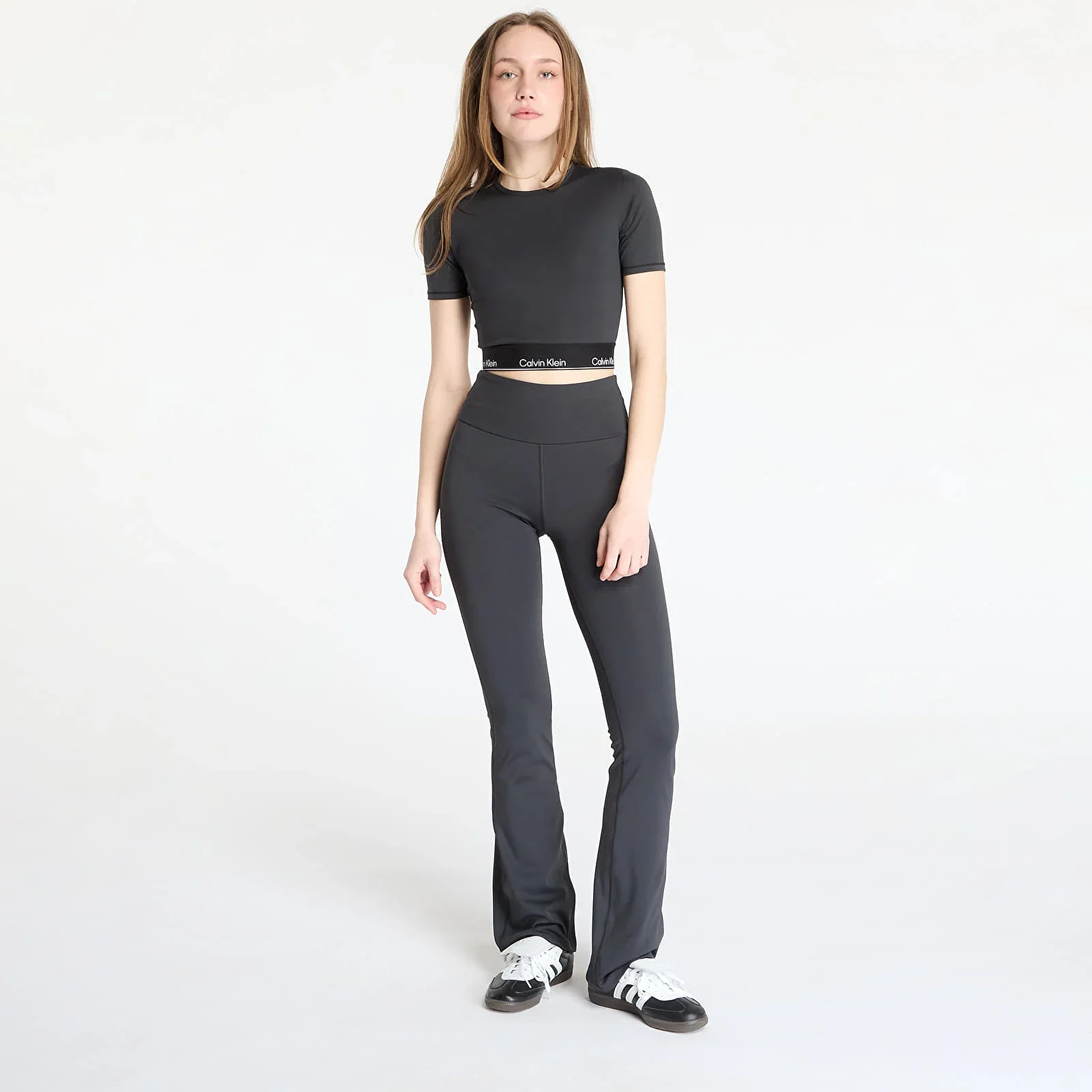 Φωτογραφία προϊόντος: Calvin Klein - Γυναικείο Μακρύ Κολάν Flared Gym Leggings LVGWS5L611-UB1 Μαύρο