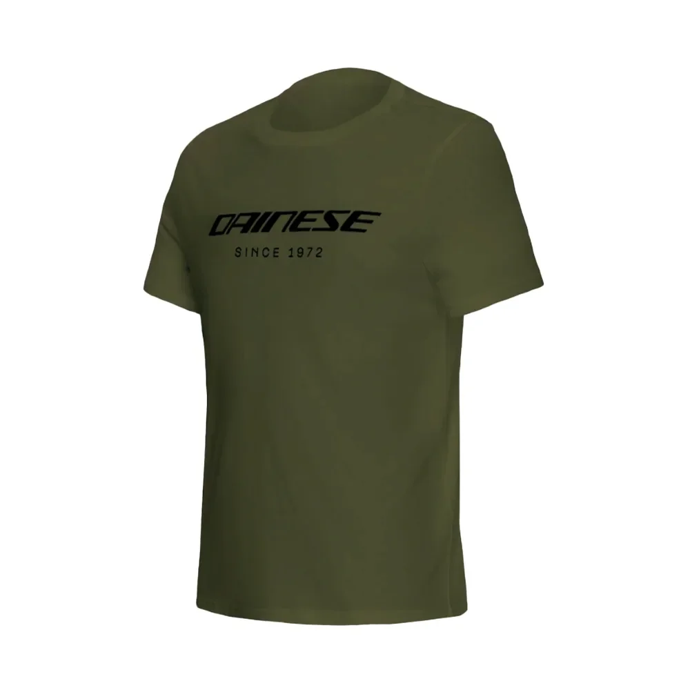 Φωτογραφία προϊόντος: T-SHIRT ESSENCE WORDMARK CREWNECK GREEN/BRONZE 2018900067 | DAINESE