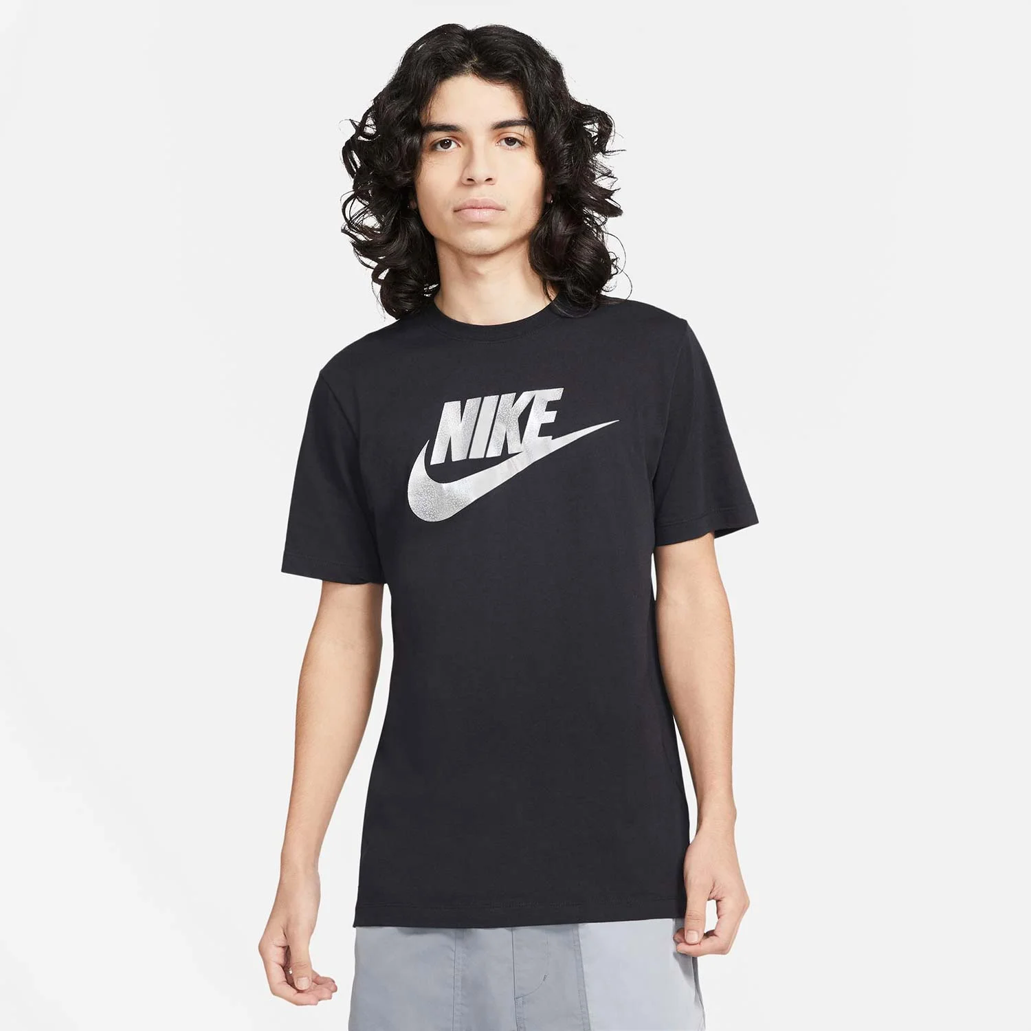 Φωτογραφία προϊόντος: NIKE SPORTSWEAR T-SHIRT ΜΑΥΡΟ