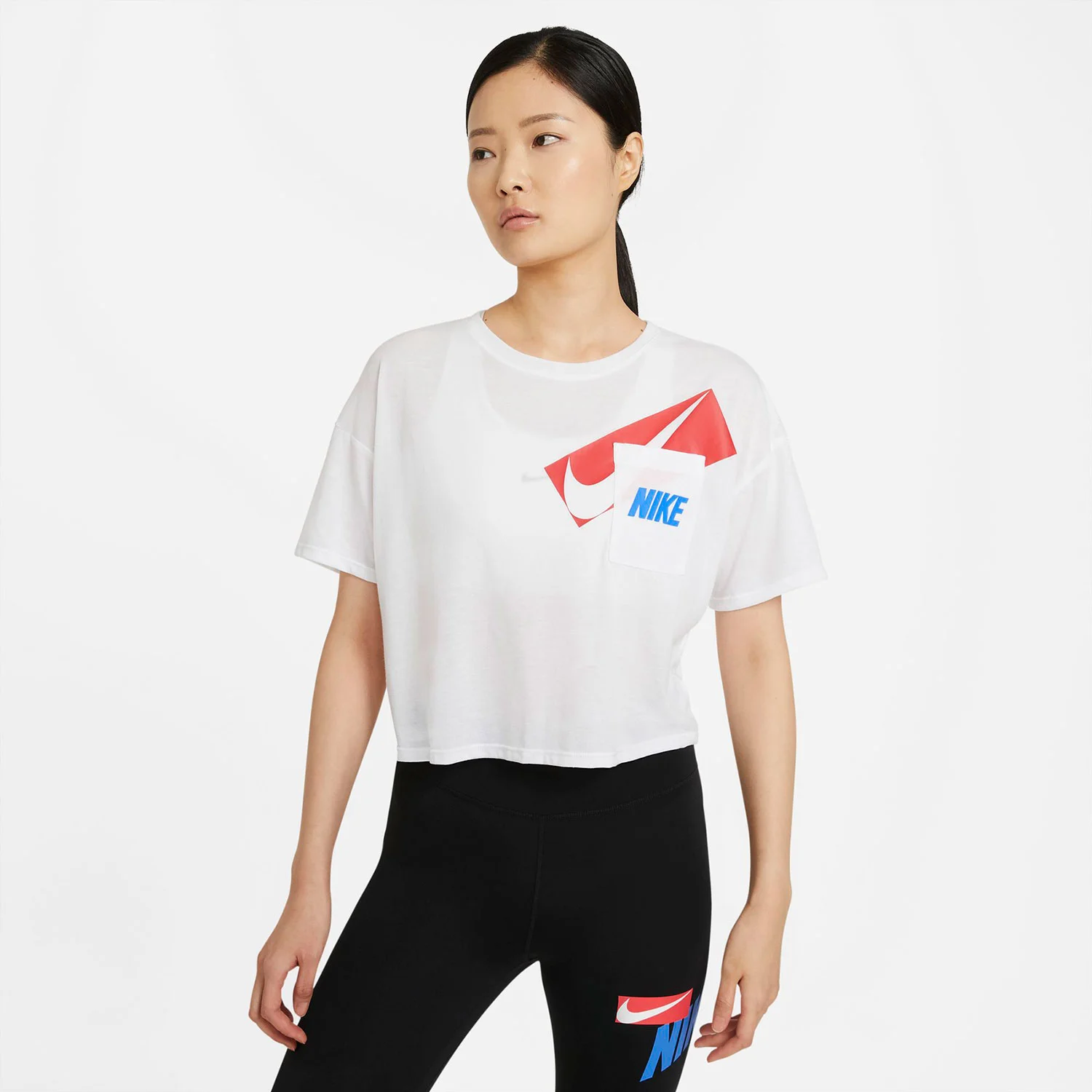Φωτογραφία προϊόντος: NIKE DRI-FIT GRAPHIC TRAINING CROP TOP ΑΣΠΡΟ