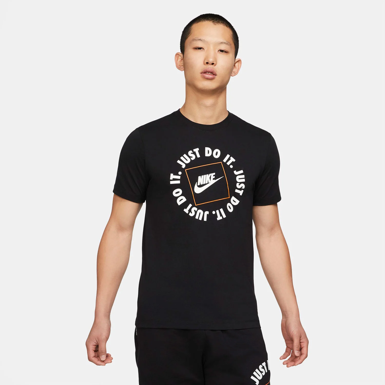 Φωτογραφία προϊόντος: NIKE SPORTSWEAR JUST DO IT T-SHIRT ΜΑΥΡΟ