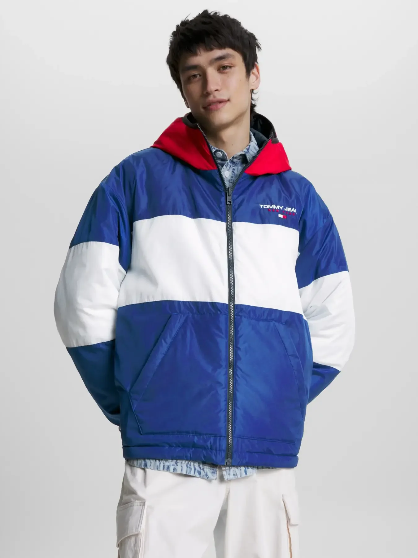 Φωτογραφία προϊόντος: Tommy Hilfiger - Ανδρικό Χειμωνιάτικο Μπουφάν 2 Όψεων Με Colour-Blocked DM0DM16625-C9B Μπλε