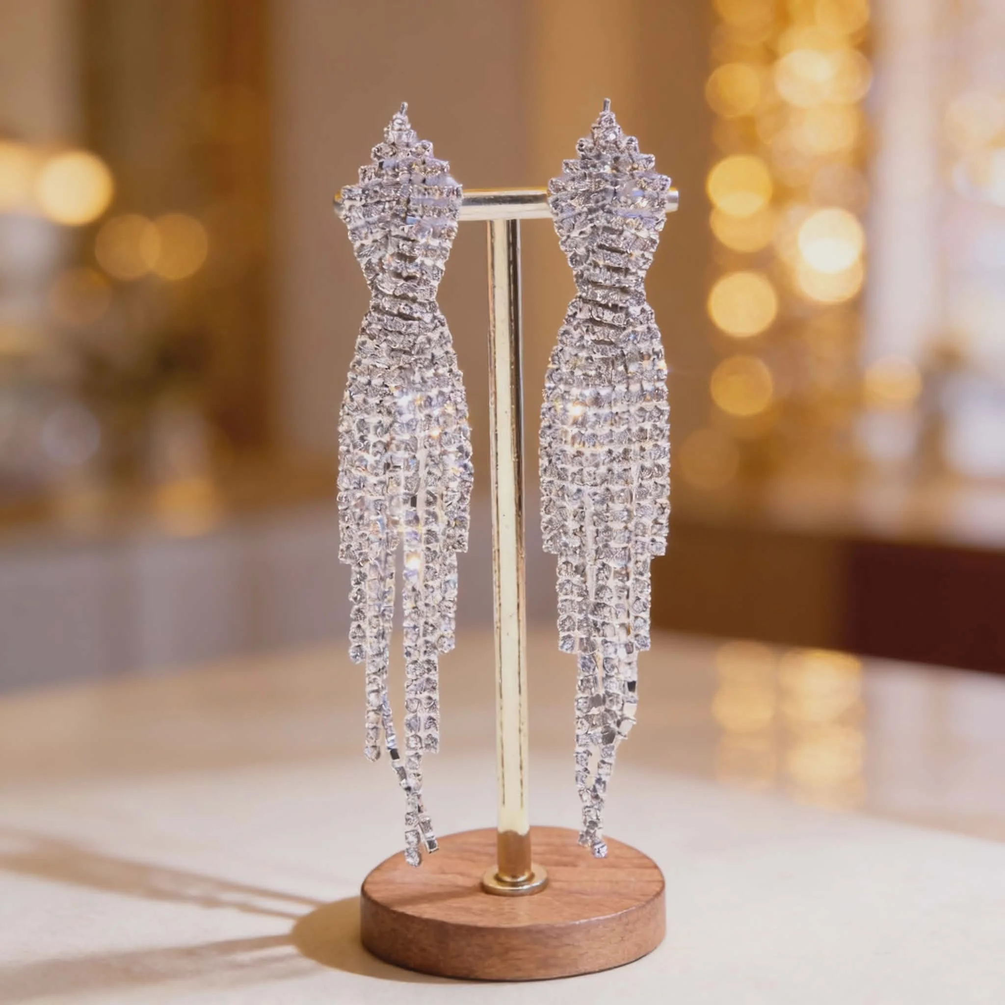 Φωτογραφία προϊόντος: LAVORE Crystal Waterfall Earrings