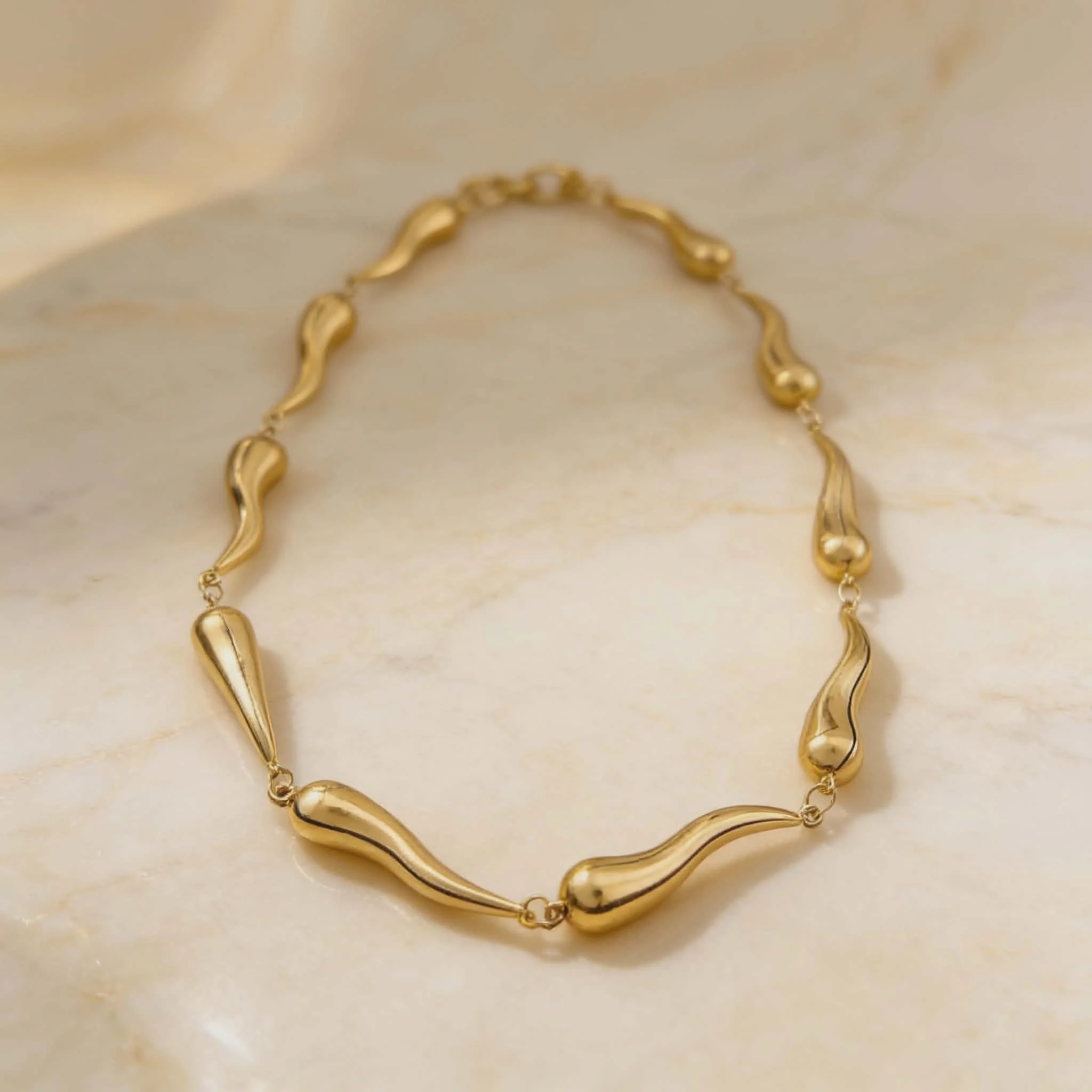 Φωτογραφία προϊόντος: LAVORE Golden Wave Necklace