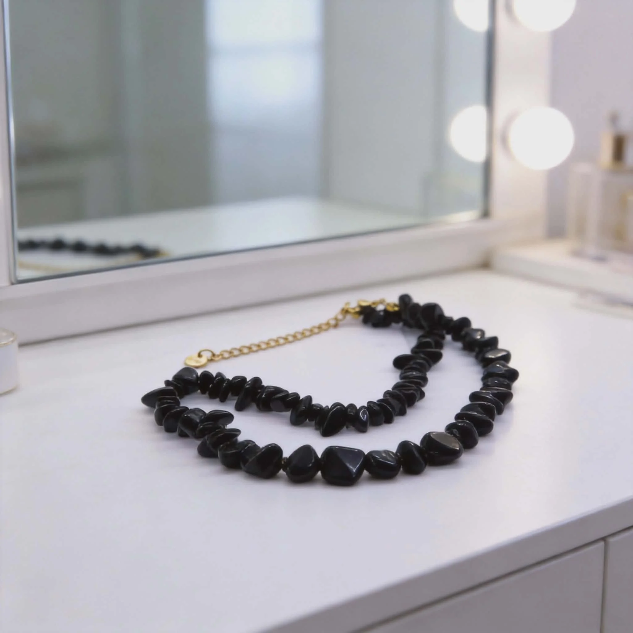 Φωτογραφία προϊόντος: LAVORE Obsidian Chip Necklace