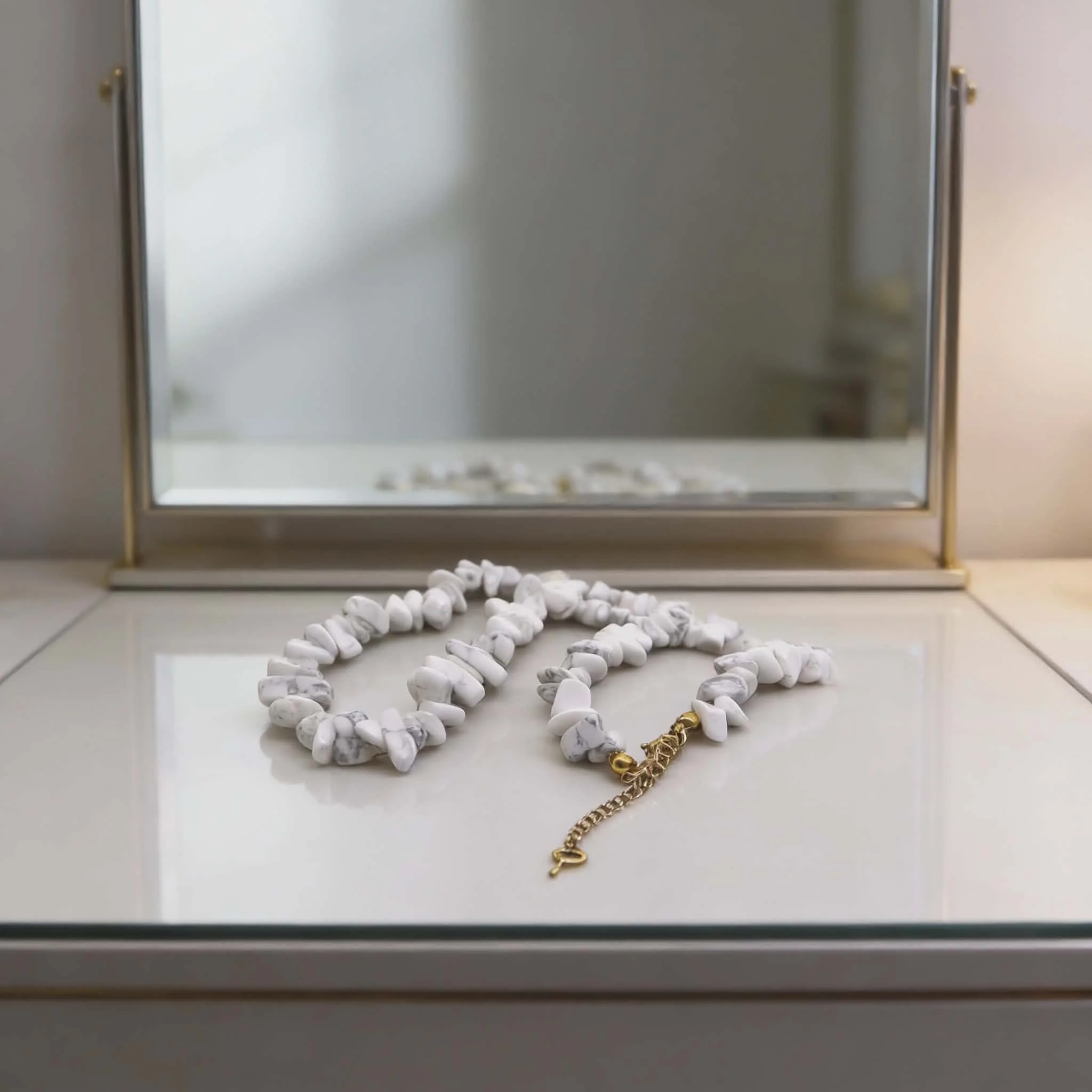 Φωτογραφία προϊόντος: LAVORE Howlite Chip Necklace