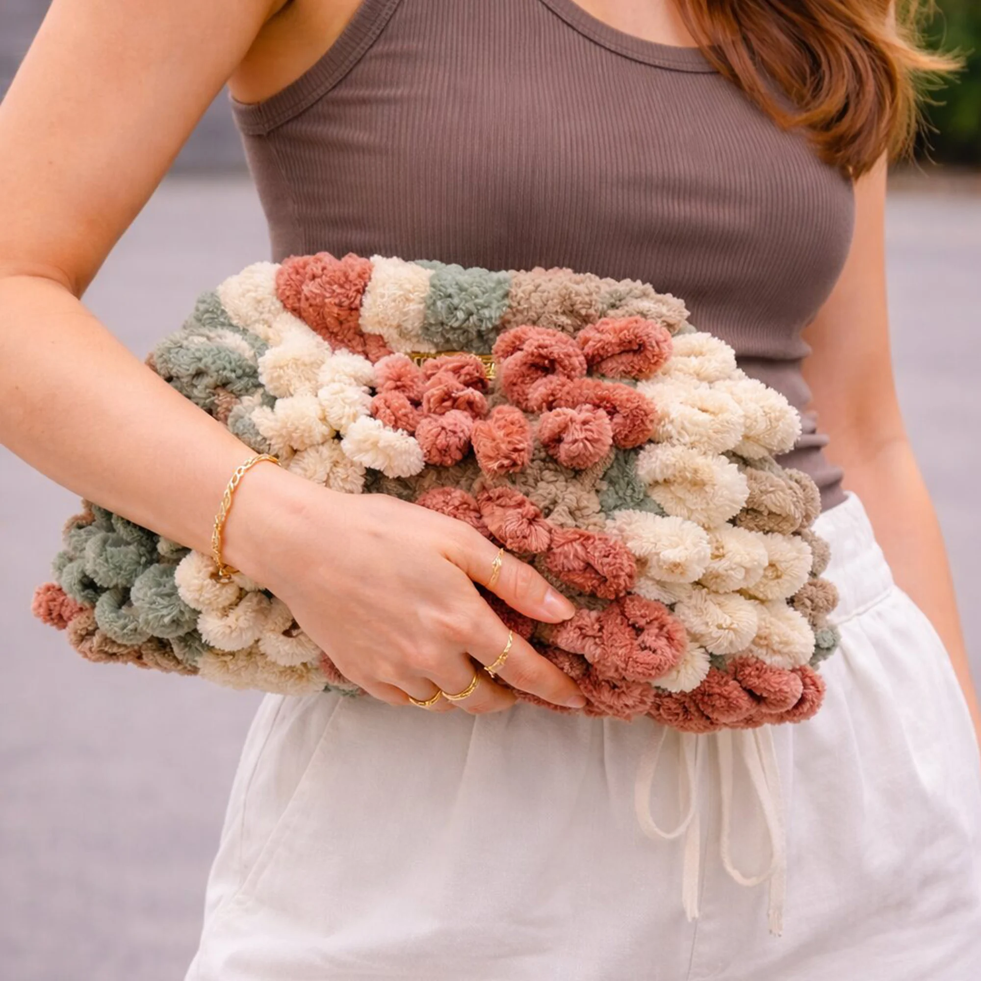 Φωτογραφία προϊόντος: Χειροποίητη Puffy Τσάντα Clutch Mini – Earthy Multicolor / Γήινες Αποχρώσεις