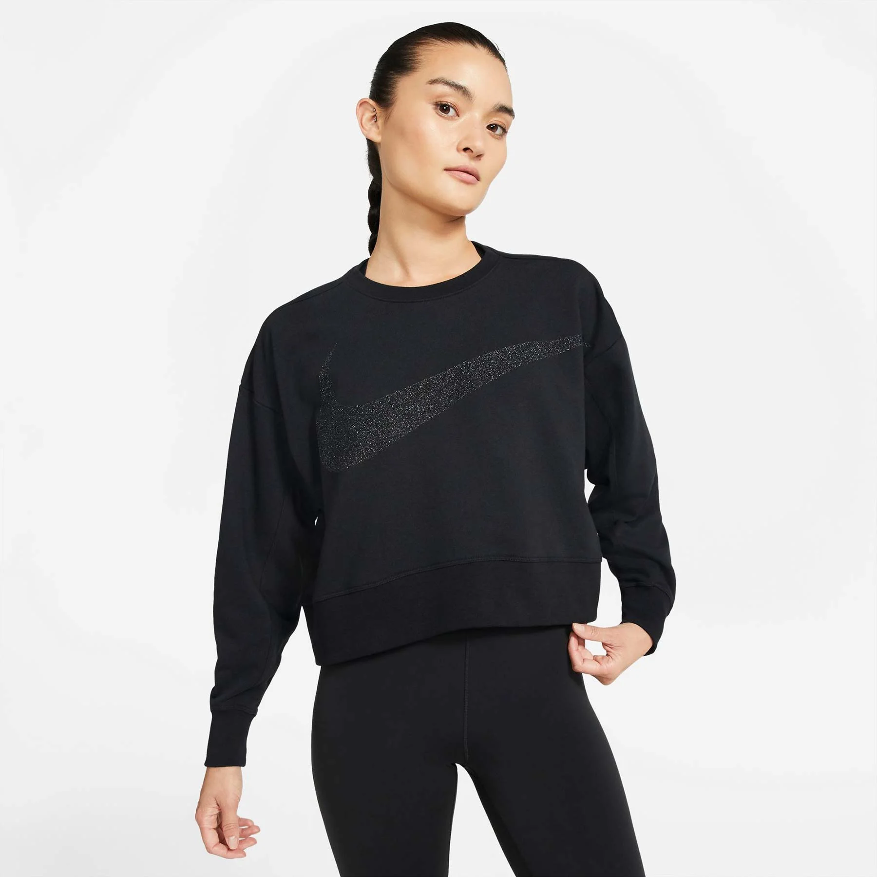 Φωτογραφία προϊόντος: NIKE DRI-FIT GET FIT SPARKLE TRAINING TOP ΜΑΥΡΟ