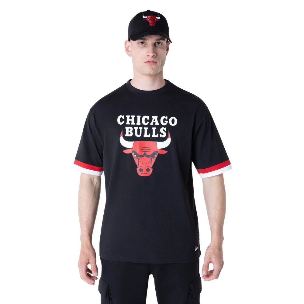 Φωτογραφία προϊόντος: 60596254 - NEW ERA NBA PANEL OS TEE CHICAGO BULLS BLACK Color
