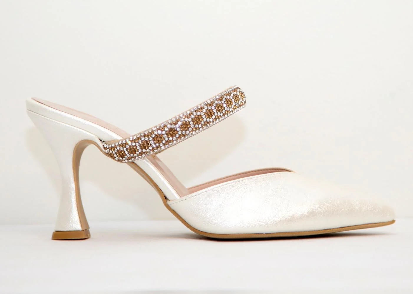 Φωτογραφία προϊόντος: Ellen Shoes 84224 Γυναικεία Mules από Eco σε Πέρλα Λευκό χρώμα