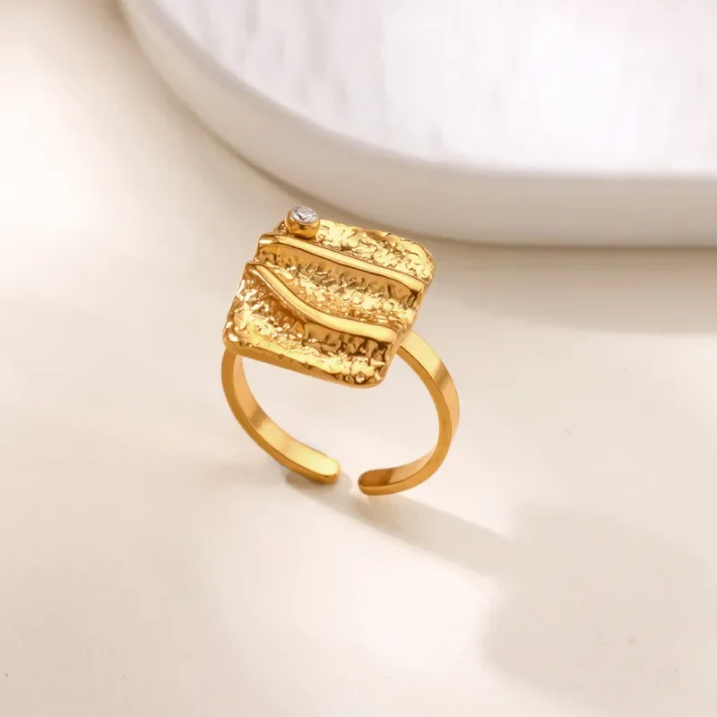 Φωτογραφία προϊόντος: Peach Jewelry Δαχτυλίδι Κομψό Στυλ Γεωμετρικό με Ζιρκόνιο διαφανή Χρυσό Από Ανοξείδωτο Ατσάλι 316 Ρυθμιζόμενο