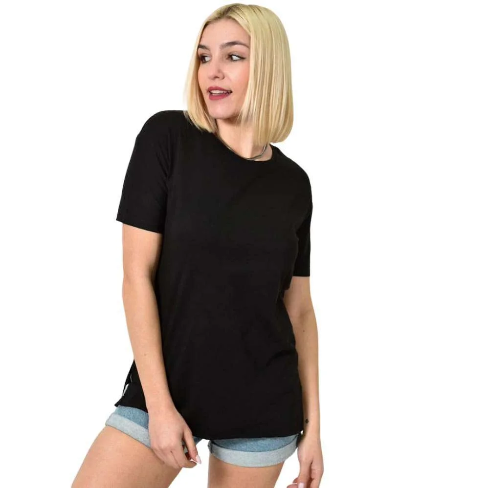 Φωτογραφία προϊόντος: First Woman T-shirt μονόχρωμο oversized / Μαύρο
