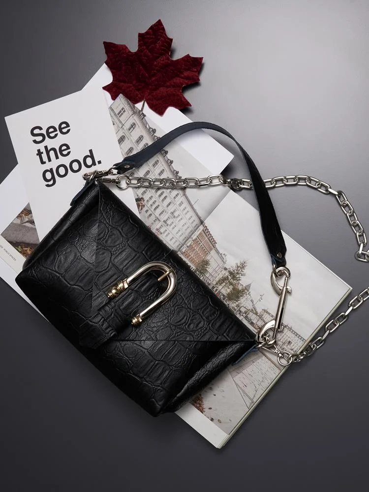 Φωτογραφία προϊόντος: Move black nickel bag INDIVIDUAL ART LEATHER