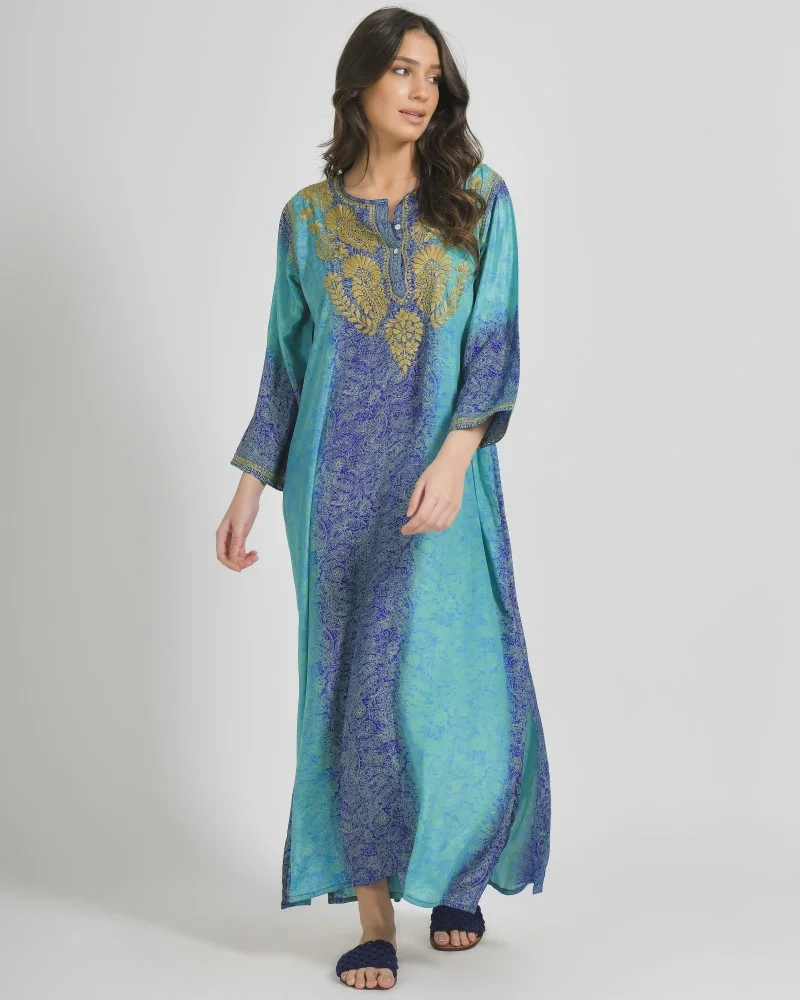 Φωτογραφία προϊόντος: BLE TUNIC/ ΠΟΥΚΑΜΙΣΑ ΜΑΚΡΙΑ ΣΕ ΜΠΛΕ/ΠΡΑΣΙΝΟ ΧΡΩΜΑ ΜΕ ΣΧΕΔΙΑ ΚΑΙ ΚΟΥΜΠΙΑ ΜΑΚΡΥ ΜΑΝΙΚΙ M/L (28%SILK / 72% CREPE)cm 5-41-514-0163