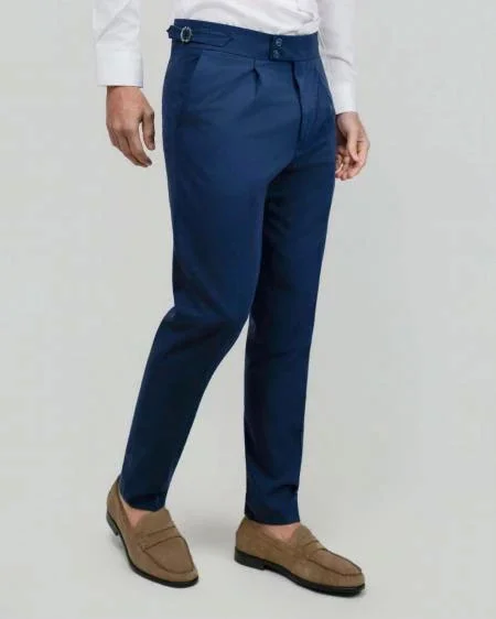 Φωτογραφία προϊόντος: Andrianopoulos Fashion Stores since 1930 Ανδρικό Μπλε Ελαστικό Tailored Παντελόνι με Πιέτα και Μεταλλικά Side Adjusters – Andrianopoulos