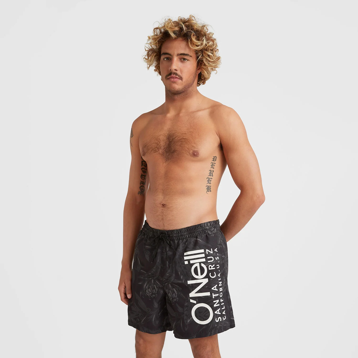 Φωτογραφία προϊόντος: O'NEILL CALI FLORAL SWIM SHORTS ΜΑΥΡΟ