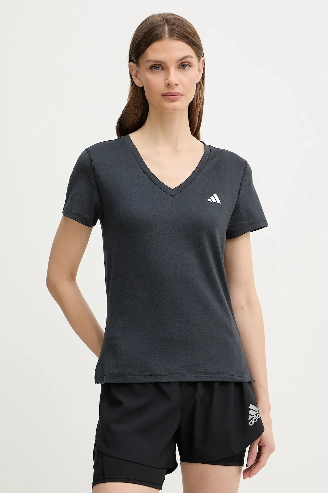 Φωτογραφία προϊόντος: adidas Essentials Γυναικείο T-shirt με V Λαιμόκοψη Black KA2474 ΜΑΥΡΟ