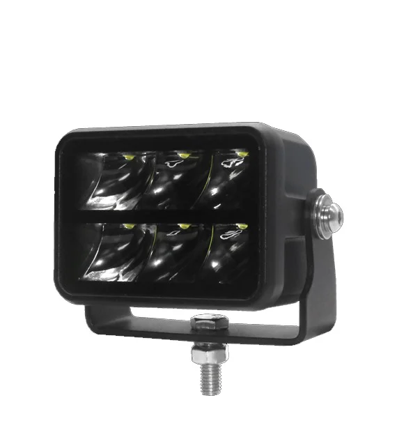 Φωτογραφία προϊόντος: ΠΡΟΒΟΛΕΑΣ LED OSRAM DRIVING LIGHT 6x5W HP LED 12/24V 30W 2520lm 85x62x74mm BLACK SERIES M-TECH - 1 ΤΕΜ.