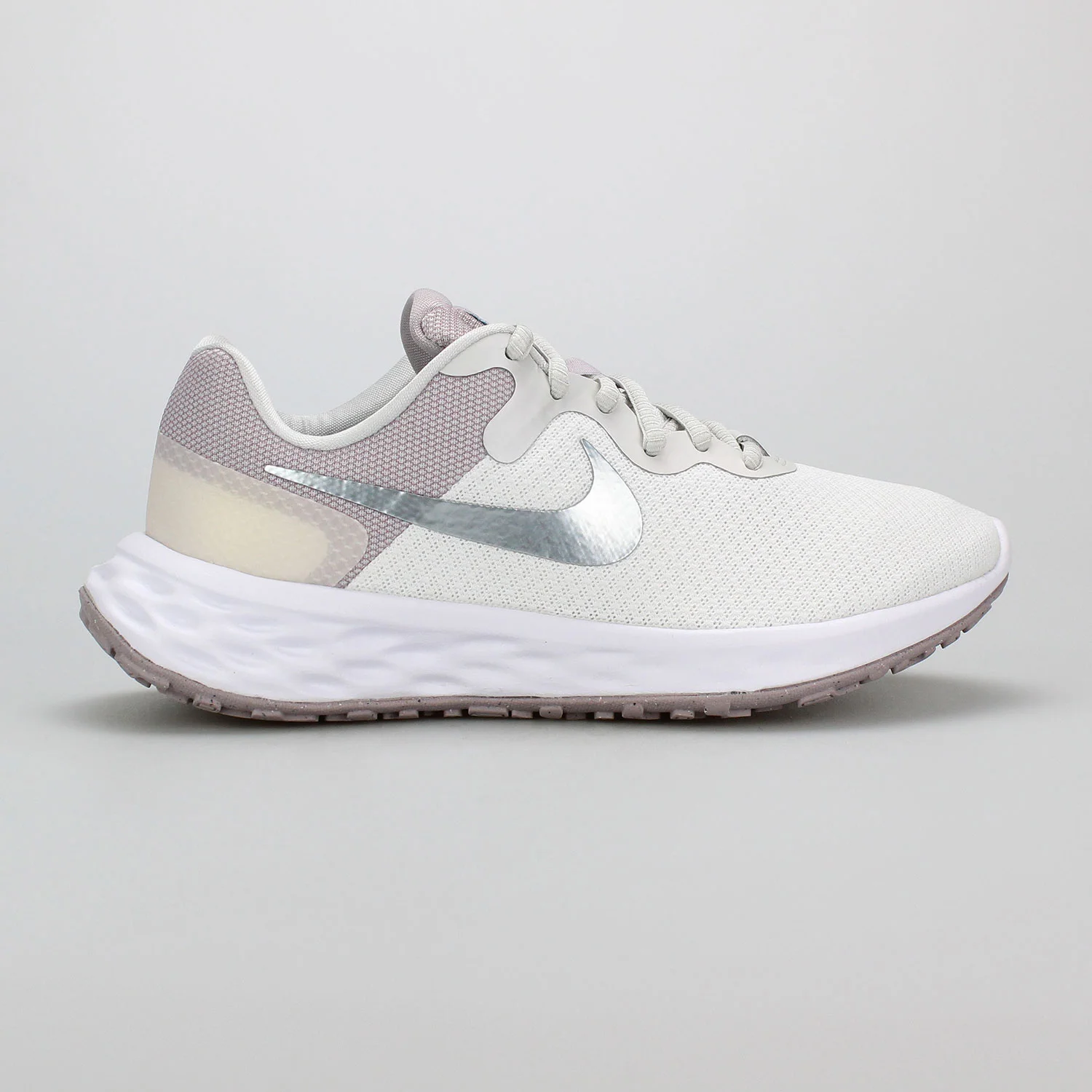 Φωτογραφία προϊόντος: WOMEN'S NIKE REVOLUTION 6 NEXT NATURE PREMIUM ΑΣΠΡΟ