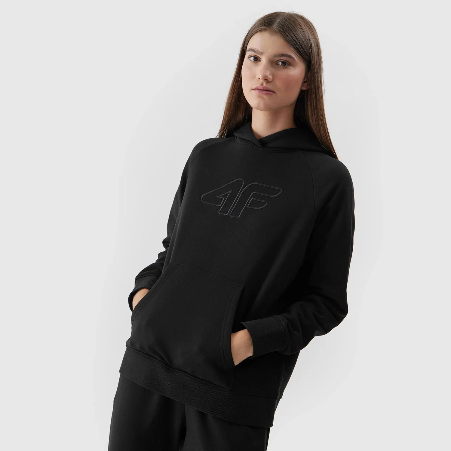 Φωτογραφία προϊόντος: 4F WOMEN'S PULLOVER HOODIE ΜΑΥΡΟ
