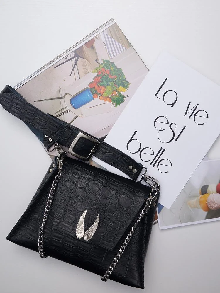 Φωτογραφία προϊόντος: Wings black nickel bag INDIVIDUAL ART LEATHER