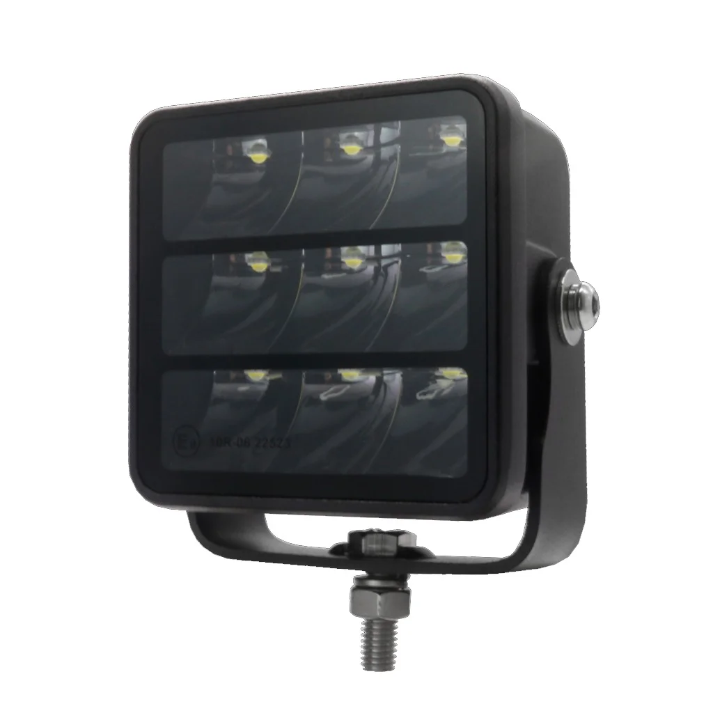 Φωτογραφία προϊόντος: ΠΡΟΒΟΛΕΑΣ LED OSRAM DRIVING LIGHT 9x5W HP LED 12/24V 45W 3780lm 85x62x96mm BLACK SERIES M-TECH - 1 ΤΕΜ.