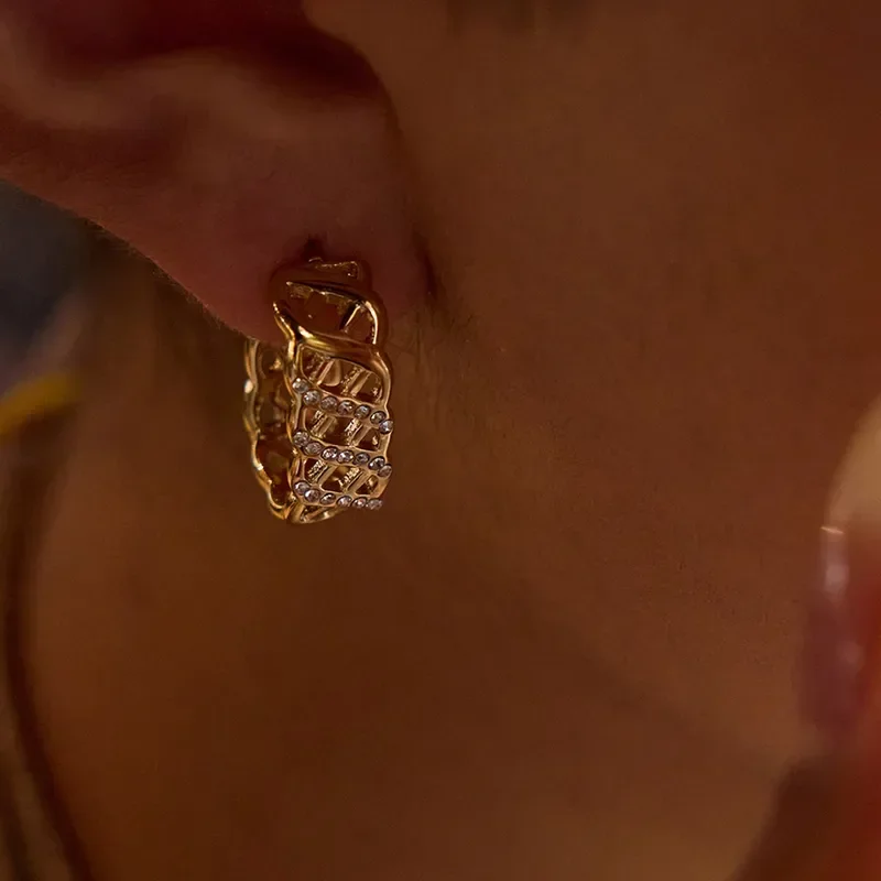 Φωτογραφία προϊόντος: Peach Jewelry Σκουλαρίκια Χρυσά Μοντέρνο Στυλ Με Ζιρκόν Από Ανοξείδωτο Ατσάλι 304