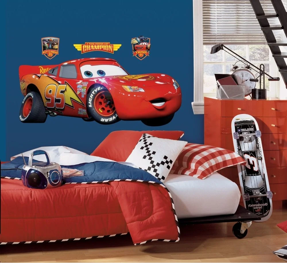 Φωτογραφία προϊόντος: Disney Αυτοκόλλητο Cars lightning McQueen XL - Αυτοκόλλητo - 45Μx101Υ