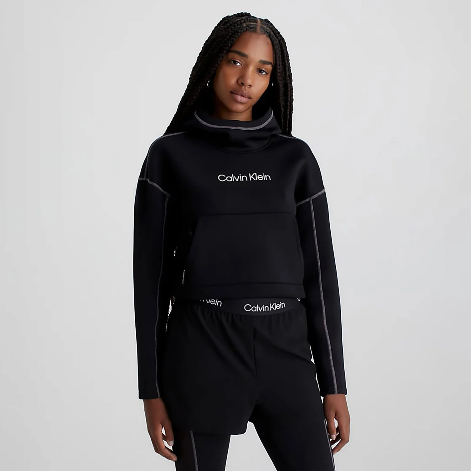 Φωτογραφία προϊόντος: CALVIN KLEIN PERFORMANCE CROPPED LOGO HOODIE ΜΑΥΡΟ