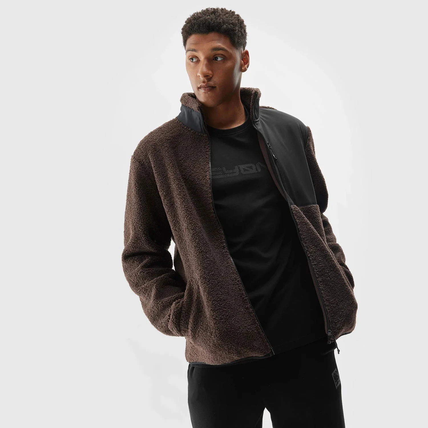Φωτογραφία προϊόντος: 4F MEN'S SHERPA FULL-ZIP FLEECE WITH STAND-UP COLLAR ΚΑΦΕ